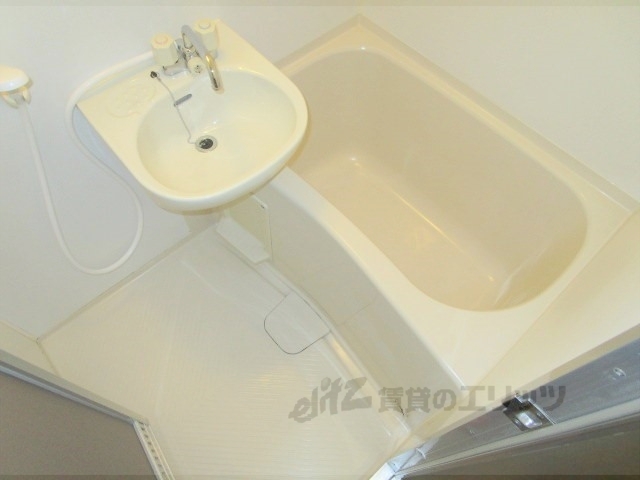 バス・シャワールーム　バス