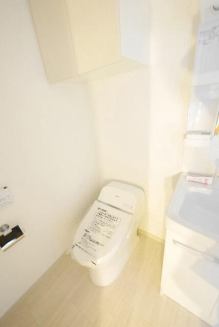 トイレ　温水式洗浄便座付