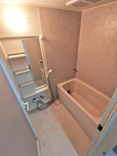 バス・シャワールーム　別室参考写真