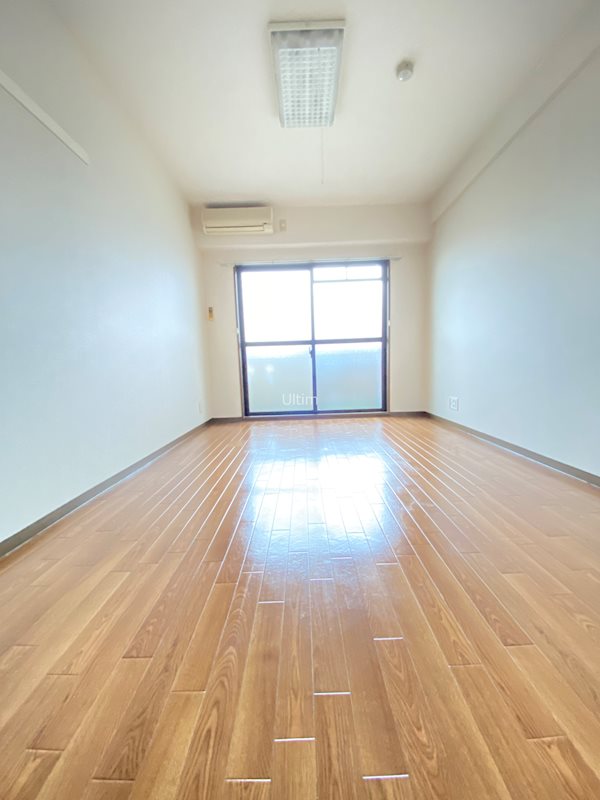 居室・リビング　違うお部屋の写真です。ご参考までに