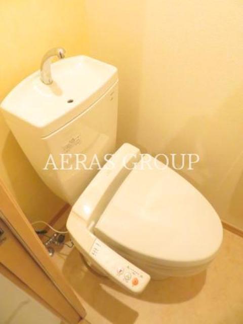 トイレ　温水洗浄便座