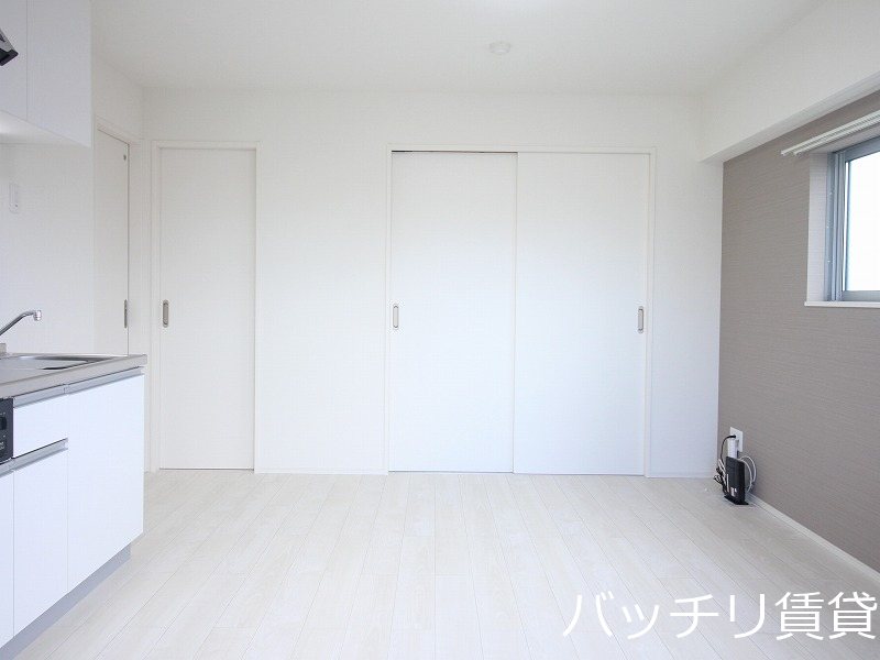 居室・リビング　画像は、同型タイプの為、現状を優先いたします。