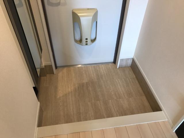 玄関　玄関（イメージ）