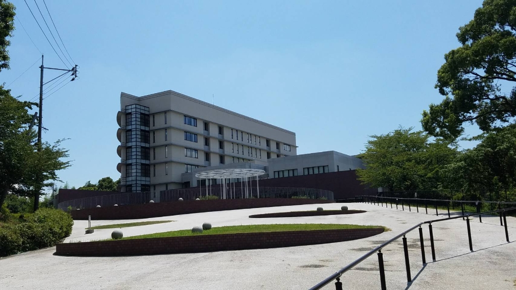 病院　済生会飯塚嘉穂病院（病院）まで2469m