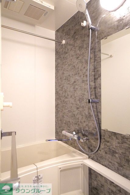 バス・シャワールーム　※写真は同タイプ住戸です。