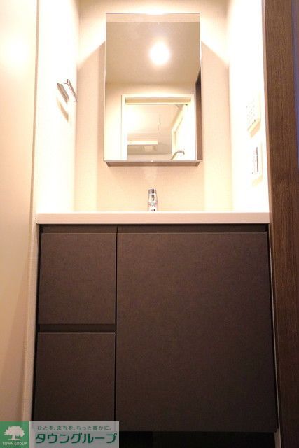 洗面設備　※写真は同タイプ住戸です。