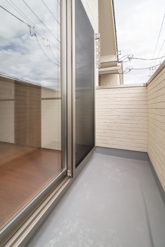 バルコニー　図面と現状に相違がある場合には現状を優先