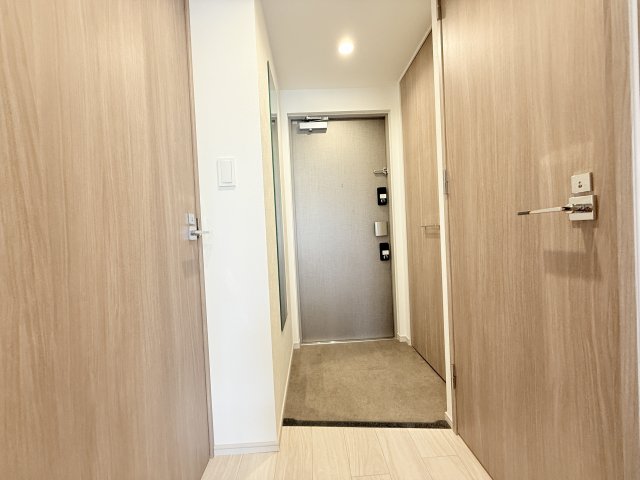 玄関　同一タイプです。