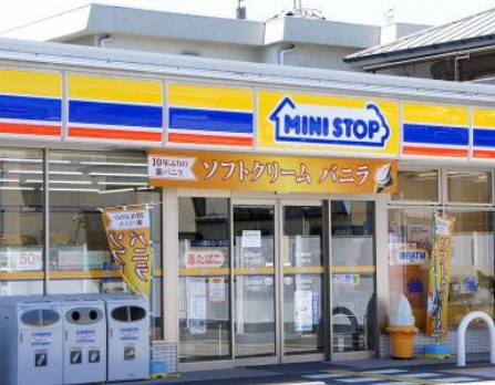 コンビニ　ミニストップ 成城通店（コンビニ）まで330m