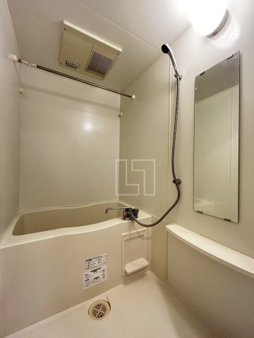 バス・シャワールーム　アーデン谷町　バスルーム