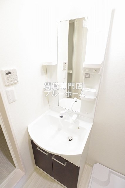 洗面設備　独立洗面台あります！