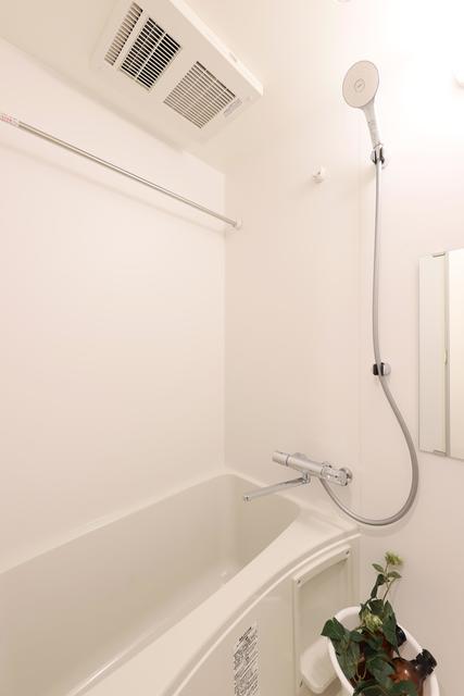 バス・シャワールーム　※写真は同タイプ住戸です。