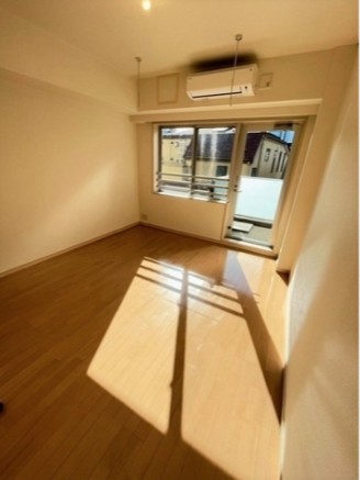 居室・リビング　反転タイプのお写真です