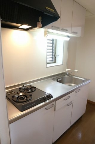 キッチン　システムキッチンガス二口です。