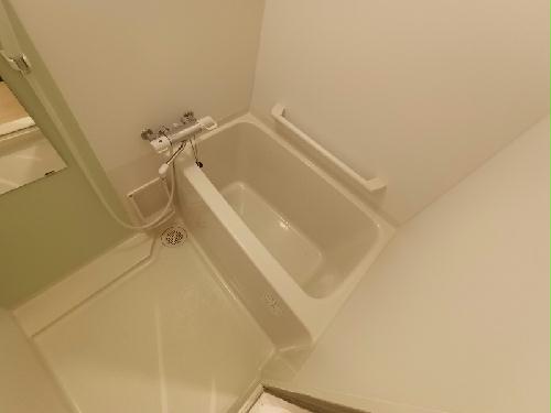 バス・シャワールーム　浴槽スペースです。