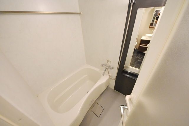 バス・シャワールーム　※別部屋の参考写真です。