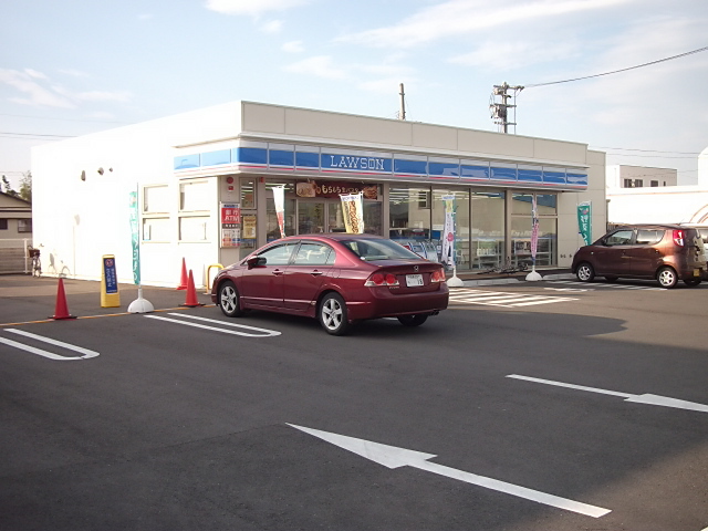 コンビニ　ローソン（コンビニ）まで1414m