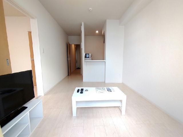 ロビー　LDKベランダ側から