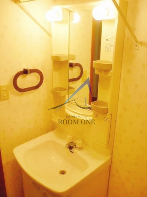 洗面設備　洗面台です。