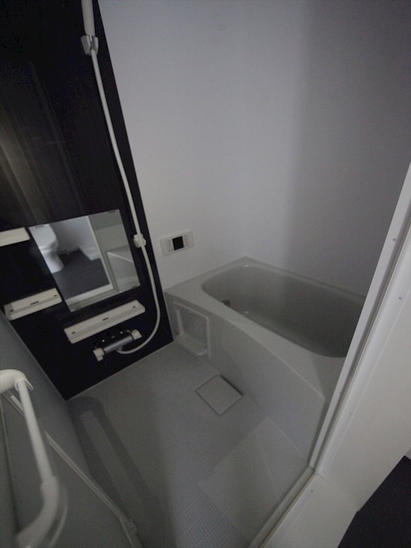 バス・シャワールーム　追い焚き　オートバス機能付バスルーム