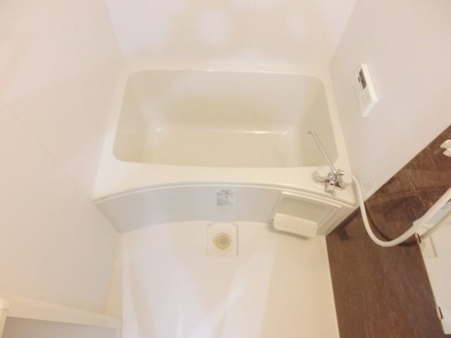 バス・シャワールーム　1日の疲れを洗い流すバスルーム