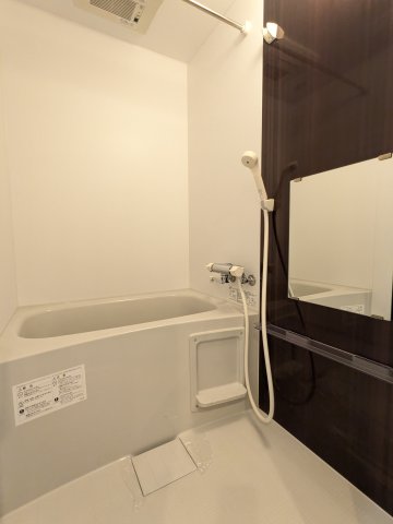 バス・シャワールーム　日々の暮らしに欠かせないお風呂です