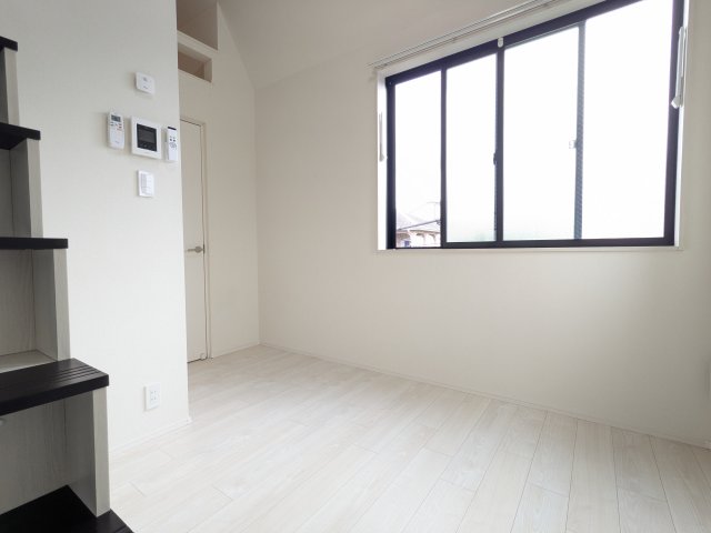 居室・リビング　居間です