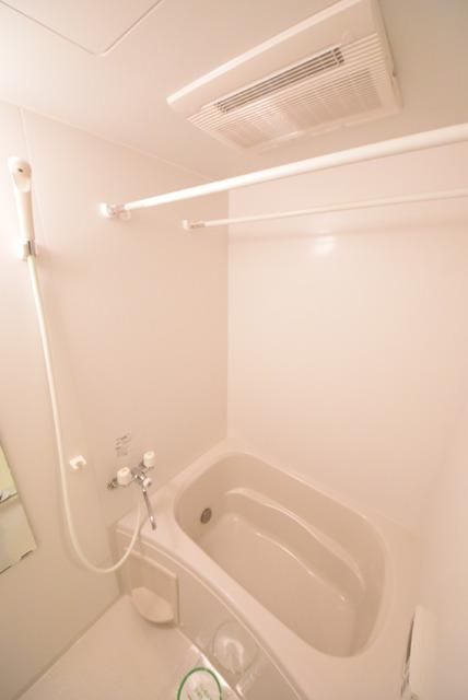 バス・シャワールーム　浴室乾燥機。