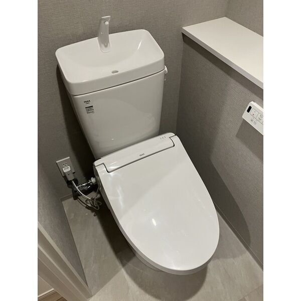 トイレ　※別部屋の参考写真です。