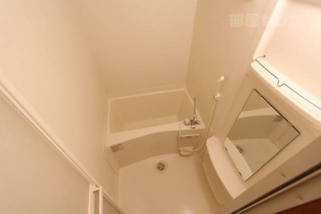 バス・シャワールーム　お風呂です。