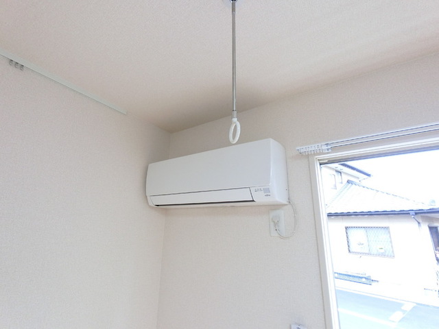 その他　室内物干し付きで雨の日の洗濯もラクラク！