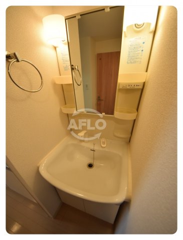 洗面設備　SWISS天王寺I　洗面化粧台