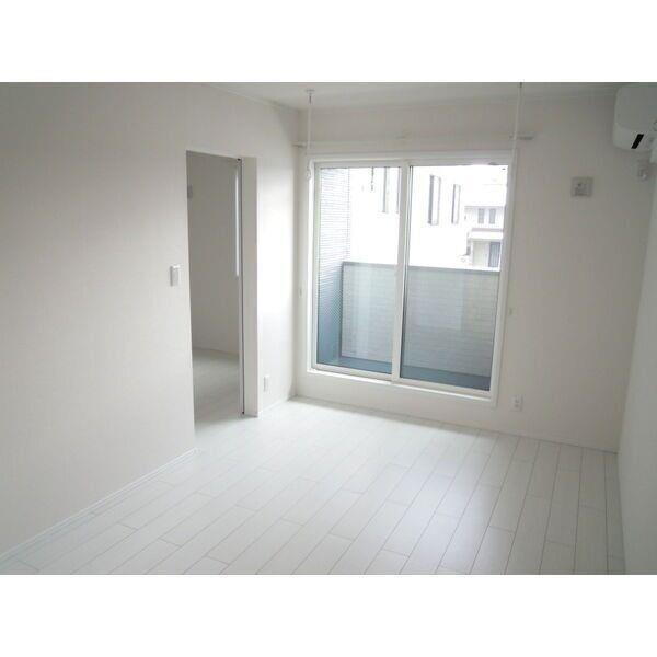 居室・リビング　すべて参考写真です