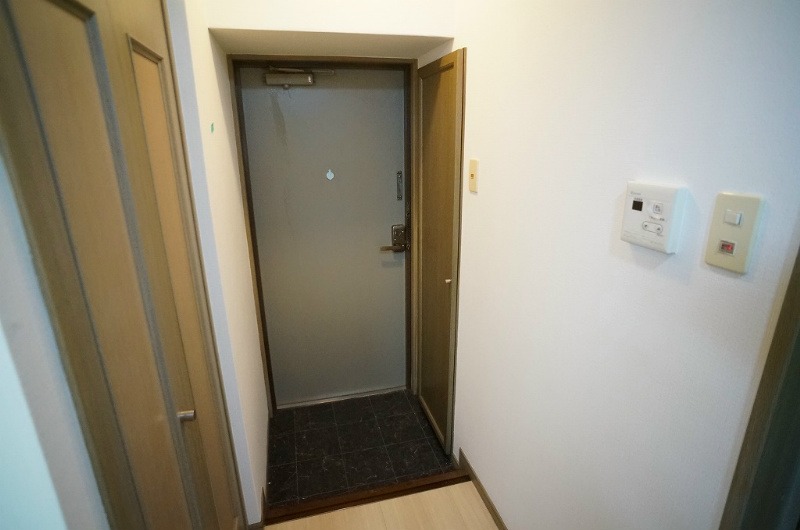 玄関　別号室
