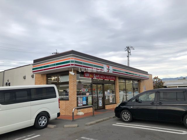 コンビニ　セブンイレブン 佐久中込店（コンビニ）まで230m