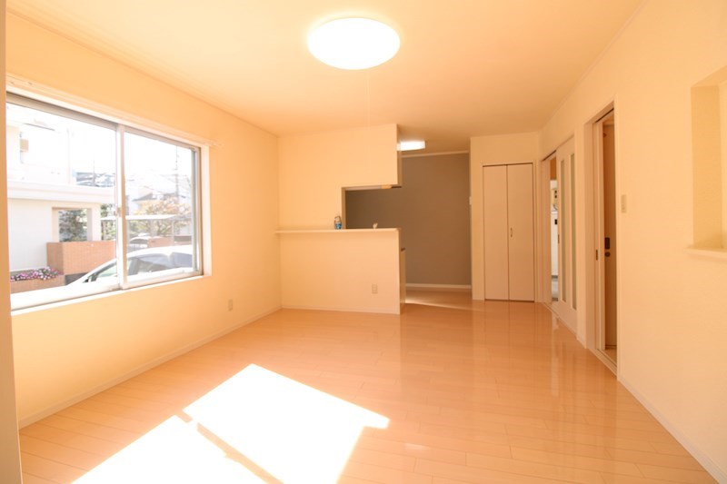 居室・リビング　※別部屋参考写真