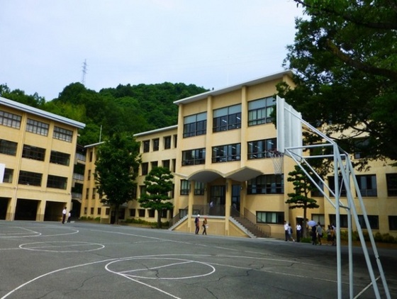 中学校　私立広島学院中学校（中学校）まで1452m