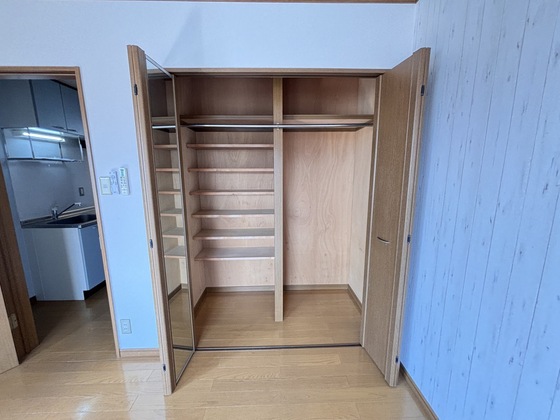 収納　※別号室の写真です