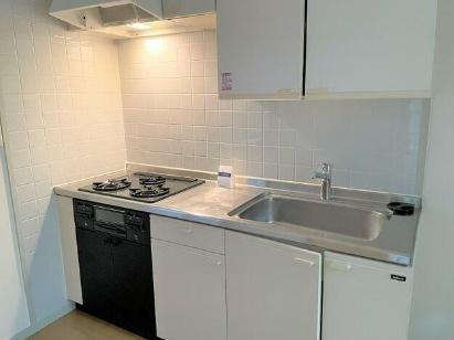 キッチン　参考写真・同建物内別室