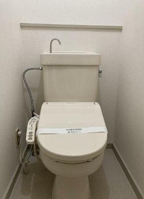 トイレ　参考写真・同建物内別室