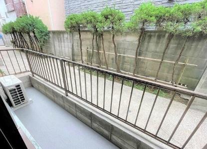 バルコニー　参考写真・同建物内別室より撮影