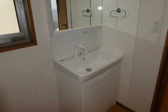 洗面設備　洗髪洗面化粧台