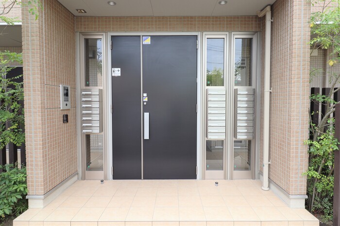 エントランス　エントランス