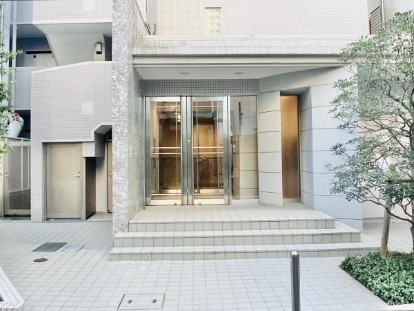 エントランス　エントランス