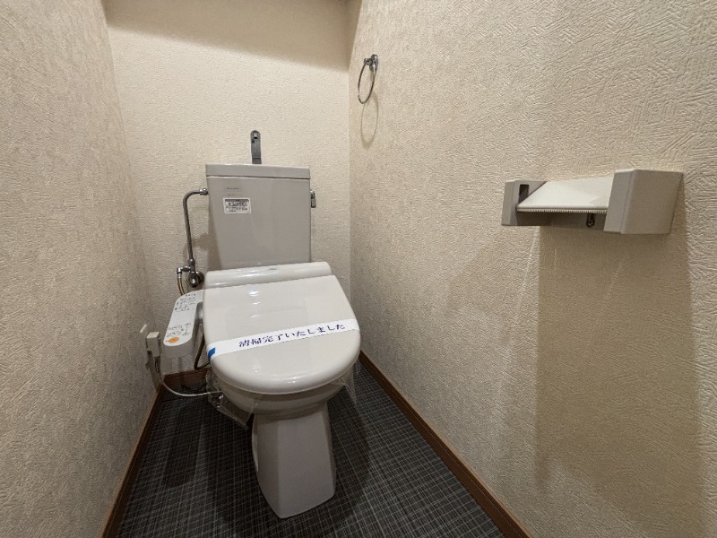 トイレ　別号室