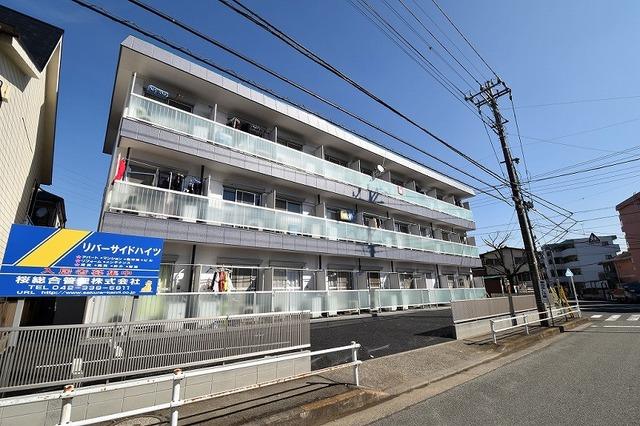 建物外観　日当りがとても良い建物♪