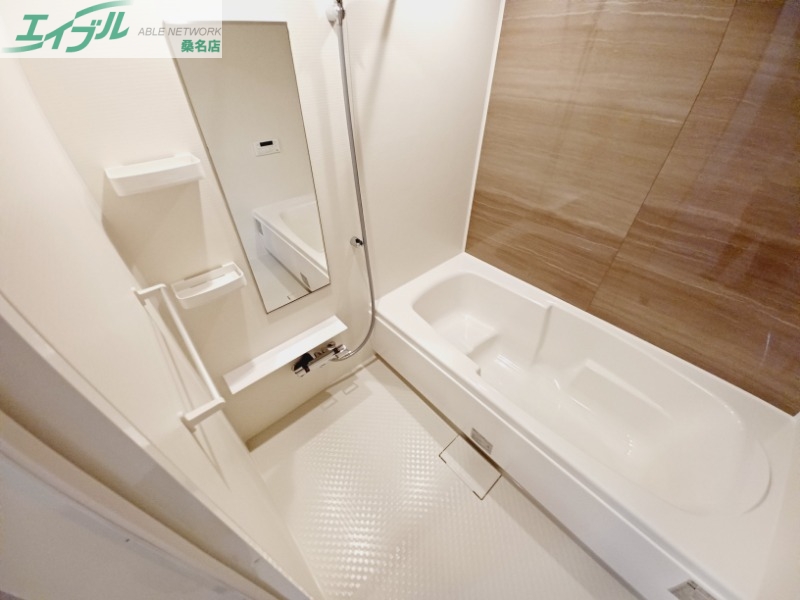 バス・シャワールーム　同型参考写真です