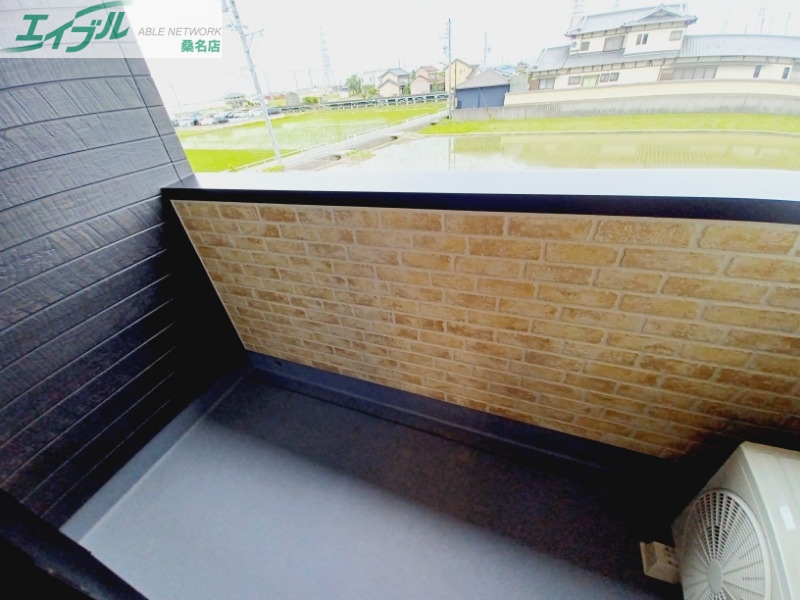 バルコニー　同型参考写真です