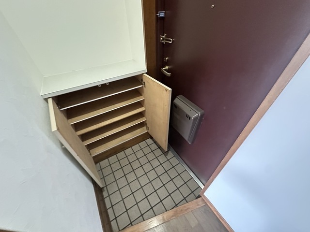 玄関　下駄箱