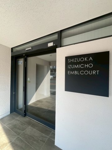 エントランス　建物の内部です